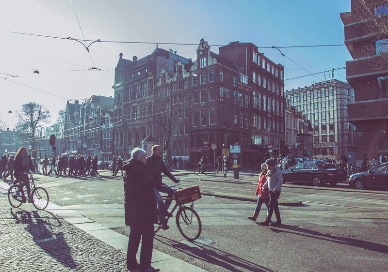 Do’s and dont’s of urban cycling etiquette